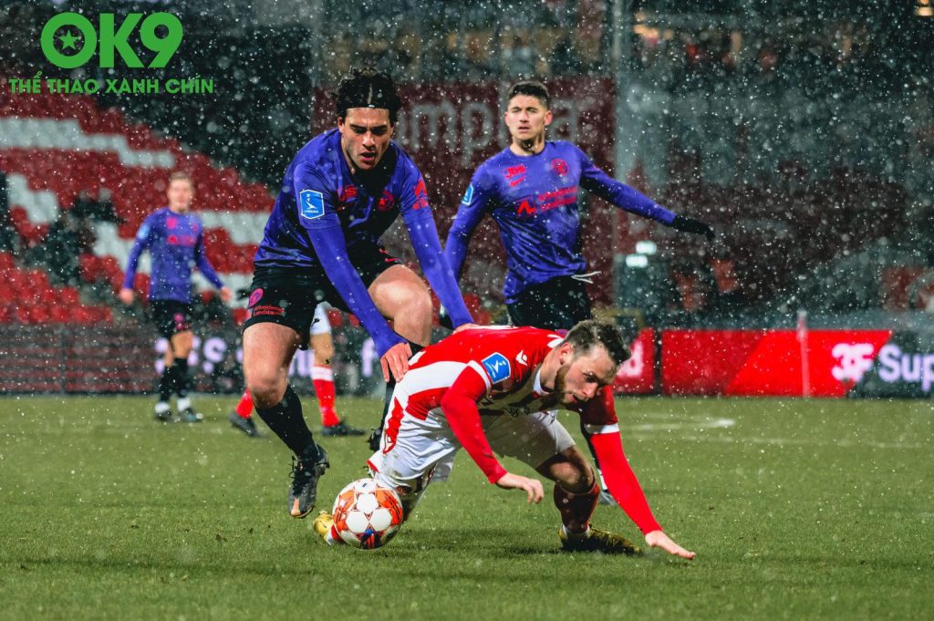 Aalborg vs Midtjylland: Sân Portland Park Dậy Sóng